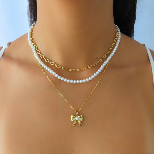 Put a Bow on It Necklace